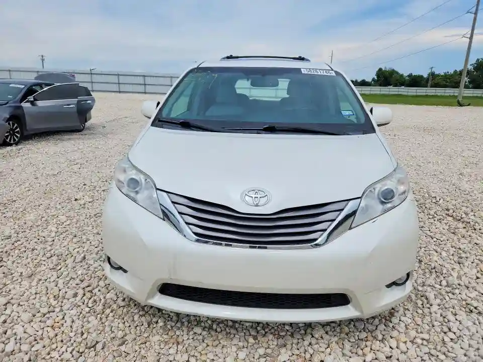 5TDDZ3DC9HS169827 2017 TOYOTA SIENNA-4