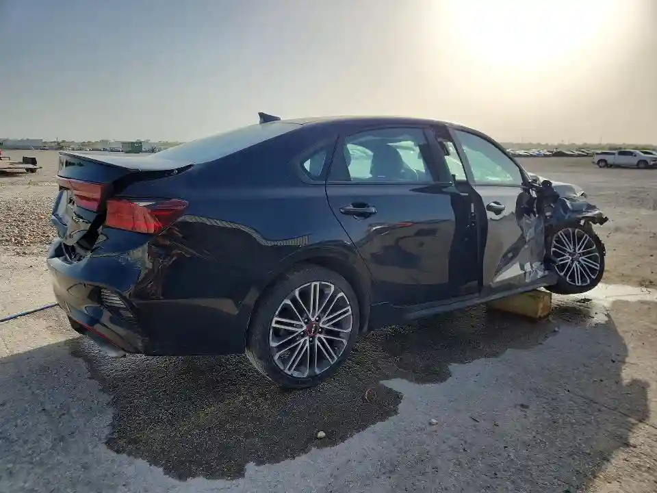 3KPF44AC6NE501178 2022 KIA FORTE-2
