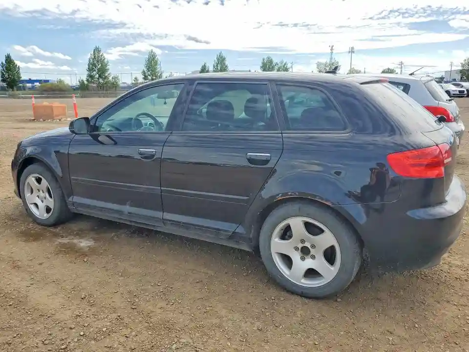 WAUEFCFM3BA120031 2011 AUDI A3-1