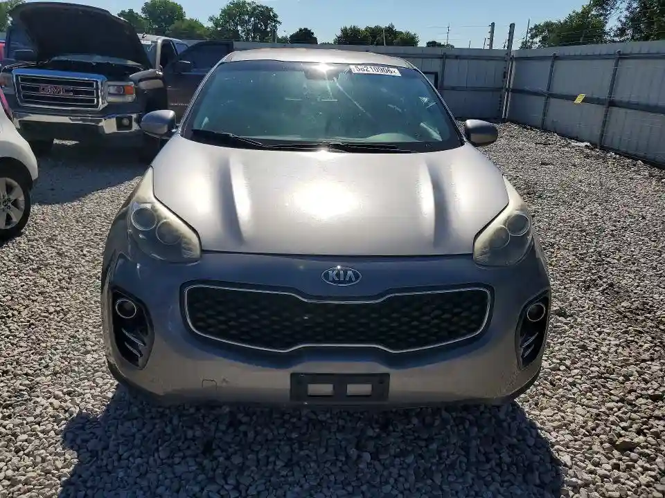 KNDPMCAC4J7303479 2018 KIA SPORTAGE-4
