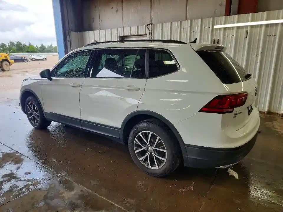 3VV2B7AX0KM081462 2019 VOLKSWAGEN TIGUAN-1