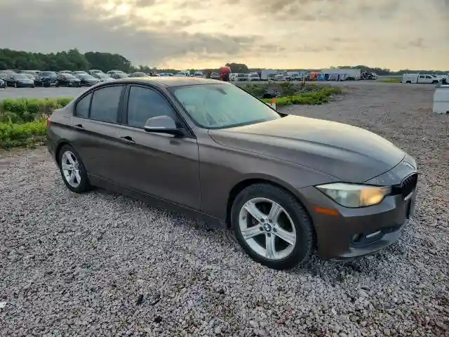 WBA3B1C52DF462645 2013 BMW 3 SERIES-3