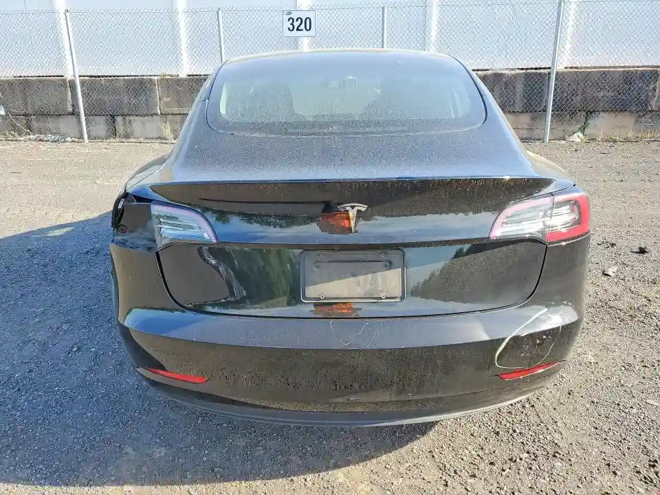 5YJ3E1EA1PF451729 2023 TESLA MODEL 3-5