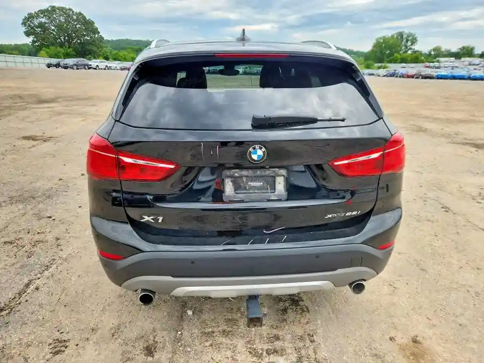 WBXHT3C50K5N47488 2019 BMW X1-5