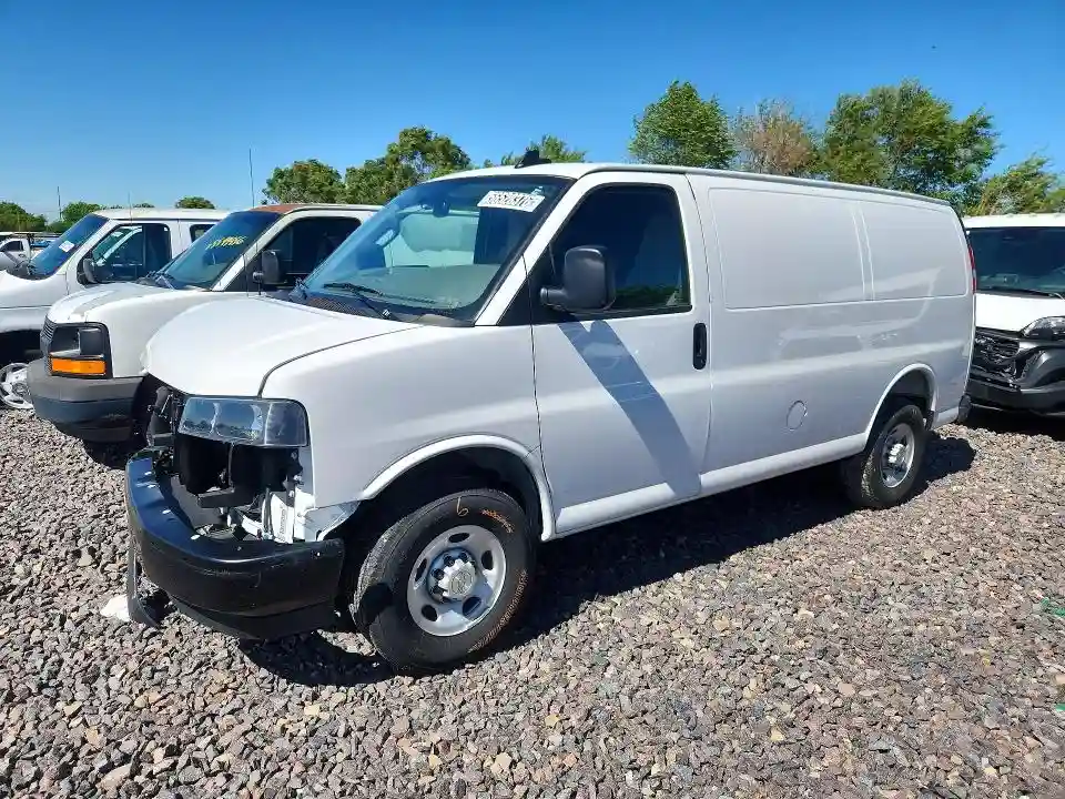 1GCWGAFP6S1255992 2025 CHEVROLET EXPRESS-0