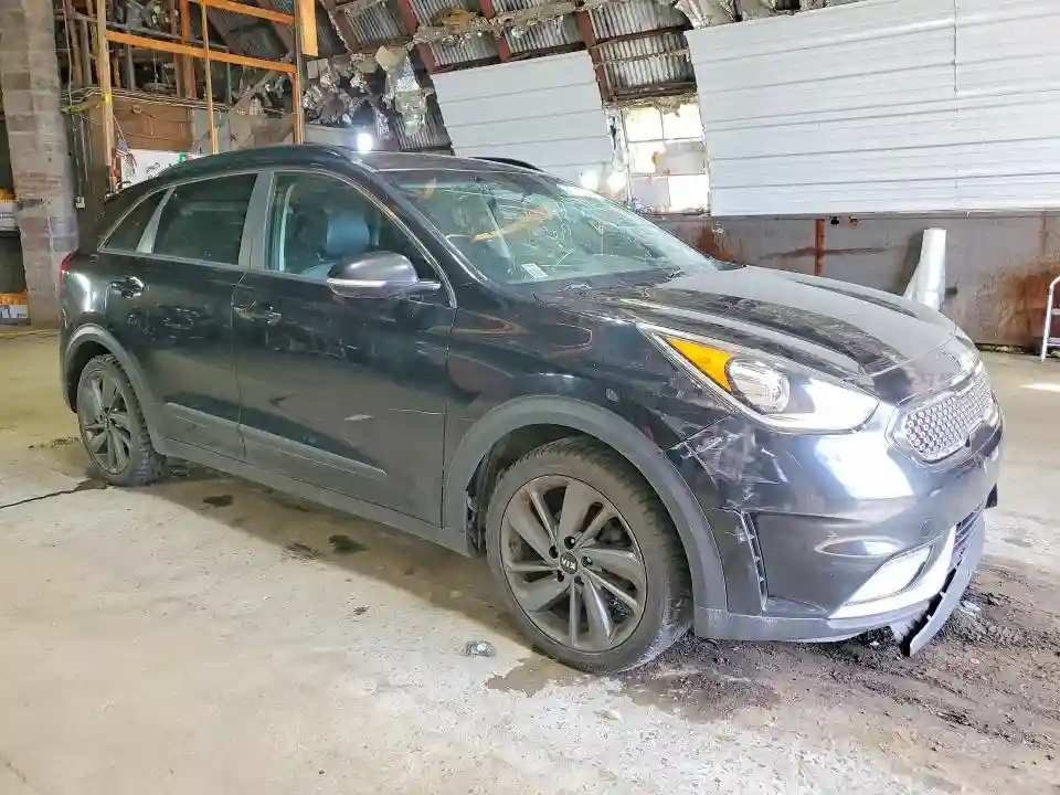 KNDCC3LCXH5073015 2017 KIA NIRO-3