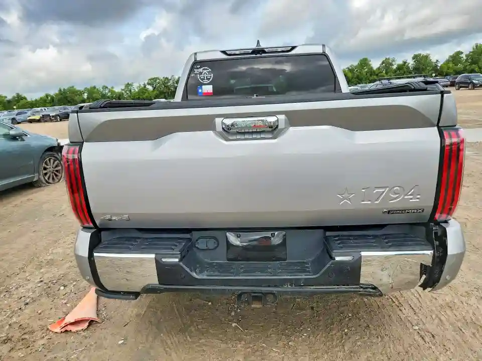 5TFMC5DB8SX091367 2025 TOYOTA TUNDRA-5