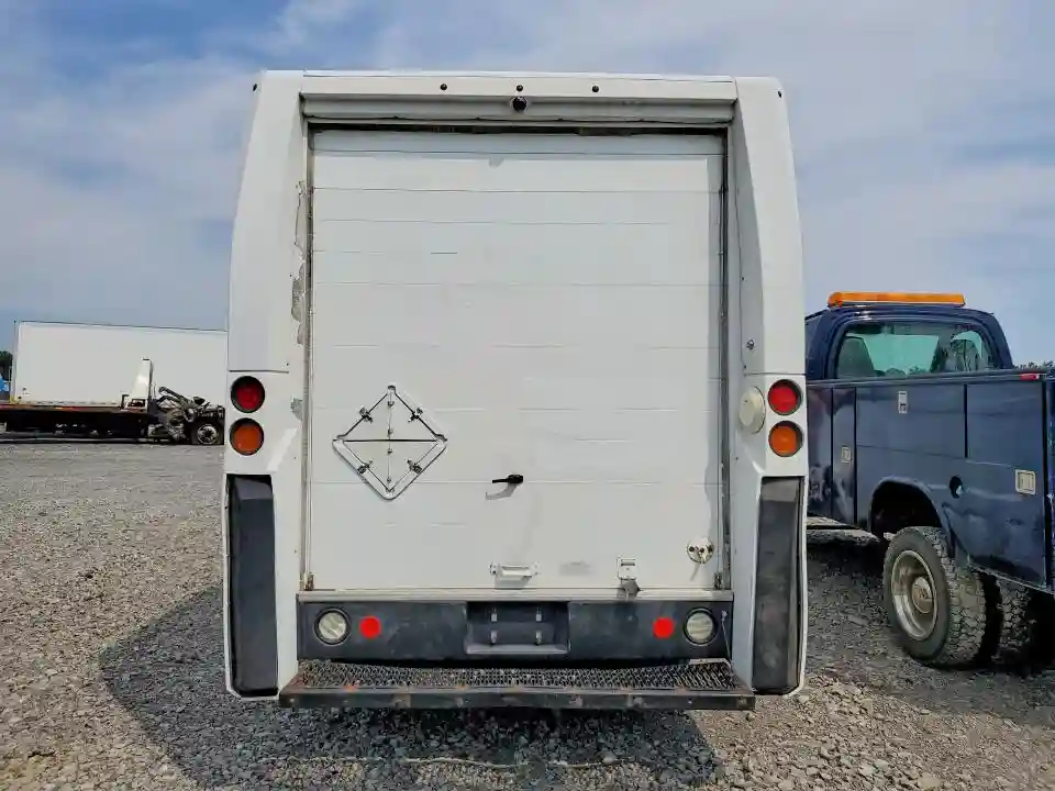 JALB4T172J7W00617 2018 ISUZU NPR-5