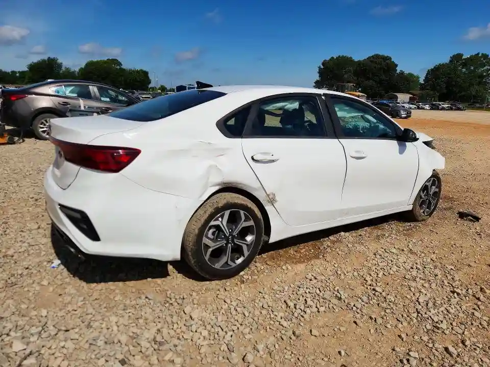 3KPF24AD3KE053394 2019 KIA FORTE LXS-2