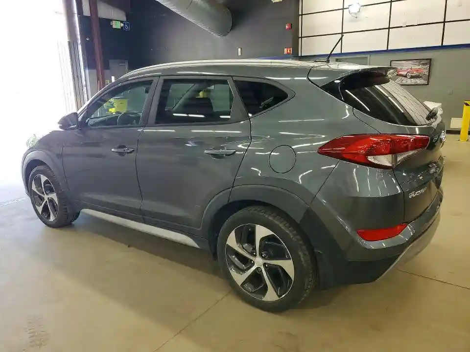 KM8J3CA24HU457472 2017 HYUNDAI TUCSON-1