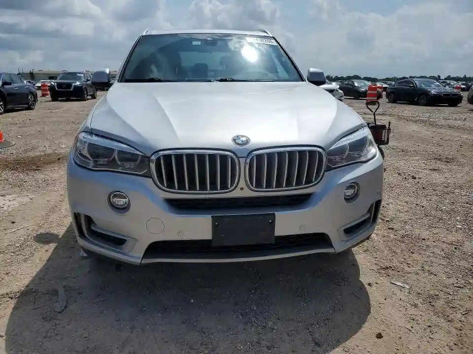 5UXKR0C55H0V66008 2017 BMW X5-4