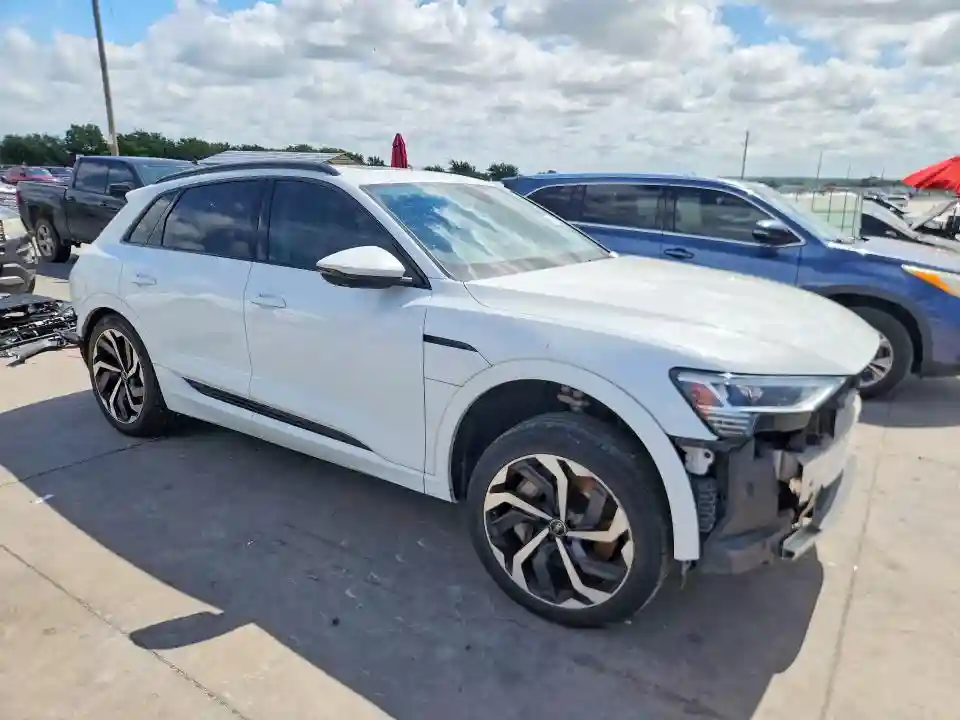 WA15AAGE2RB056043 2024 AUDI ALL OTHER-3