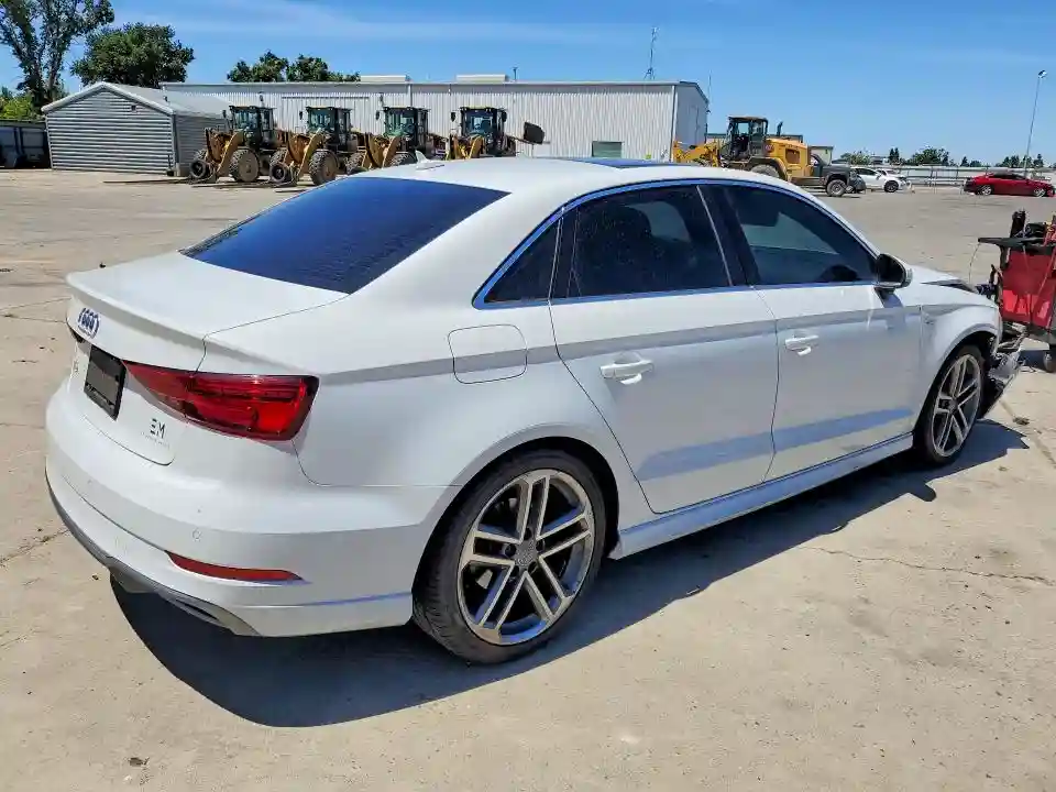 WAUGUGFF9H1030933 2017 AUDI A3-2