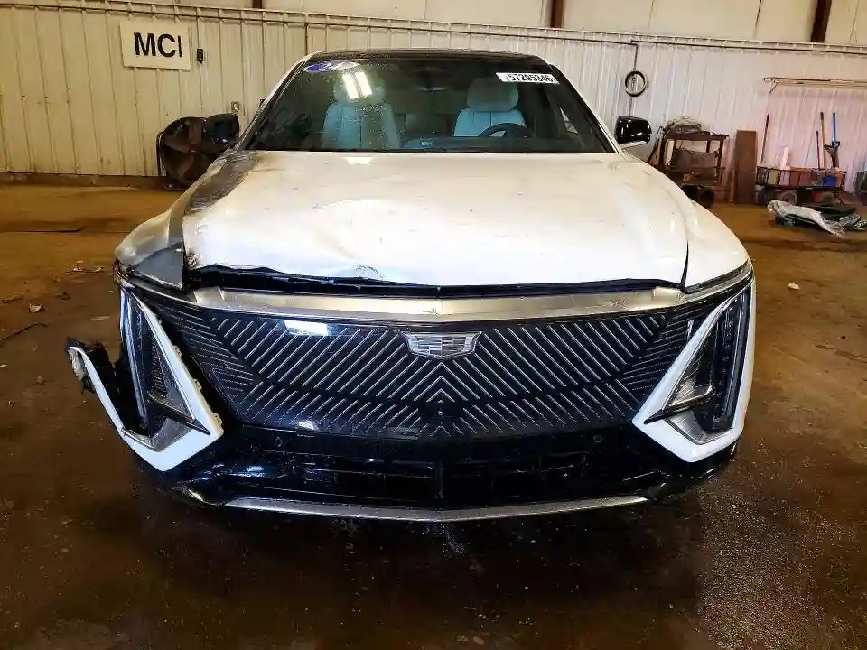 1GYKPPRL9RZ103625 2024 CADILLAC LYRIQ-4