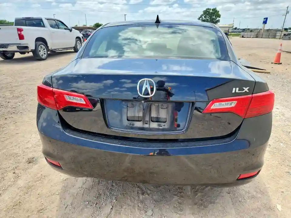 19VDE1F31EE015043 2014 ACURA ILX-5