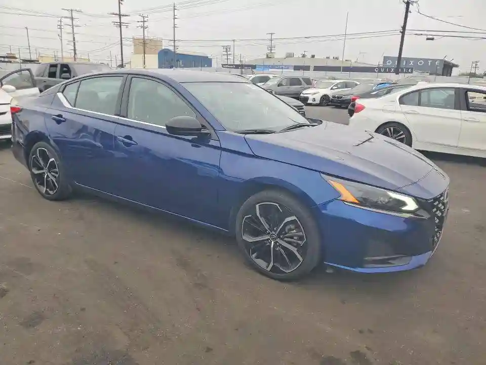 1N4BL4CV9PN359994 2023 NISSAN ALTIMA-3