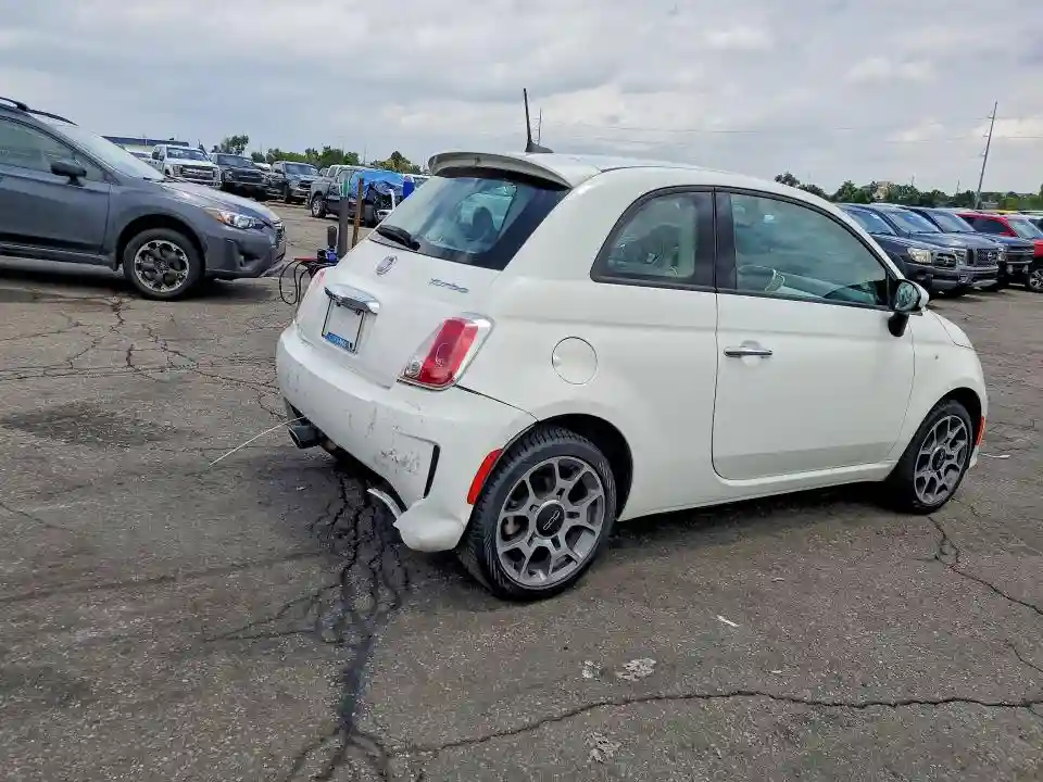 3C3CFFKH8KT859543 2019 FIAT 500-2
