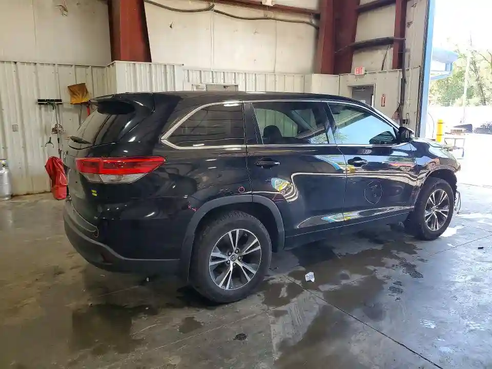 5TDBZRFH9JS879318 2018 TOYOTA HIGHLANDER-2