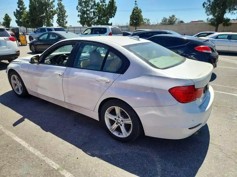 WBA3C1C56FK122549 2015 BMW 3 SERIES-1