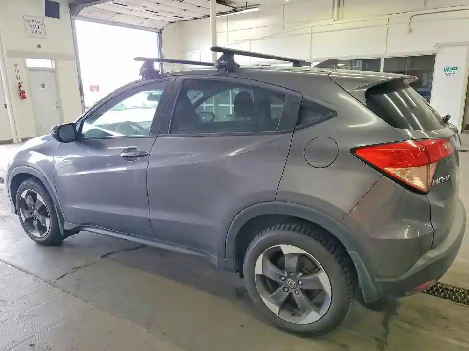 3CZRU6H57JM715302 2018 HONDA HR-V-1