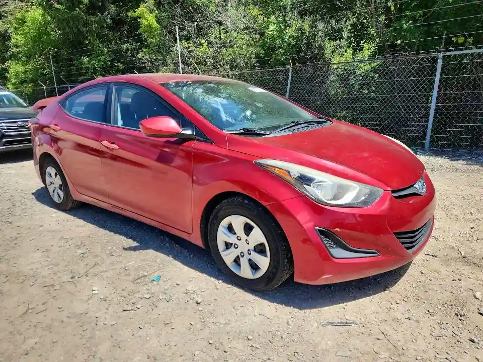 5NPDH4AE0GH757831 2016 HYUNDAI ELANTRA-3