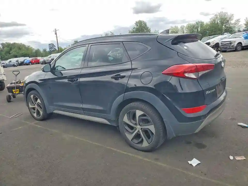 KM8J3CA28JU792076 2018 HYUNDAI TUCSON-1