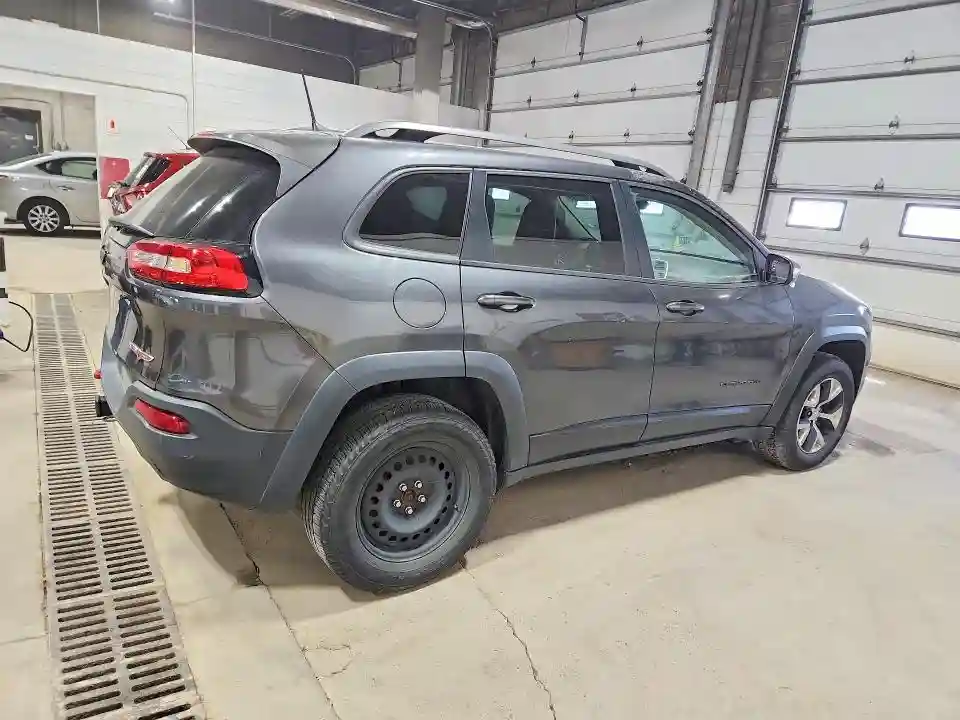 1C4PJMBS5GW276067 2016 JEEP CHEROKEE-2