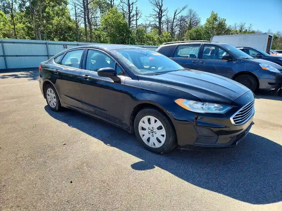 3FA6P0G7XKR126741 2019 FORD FUSION-3