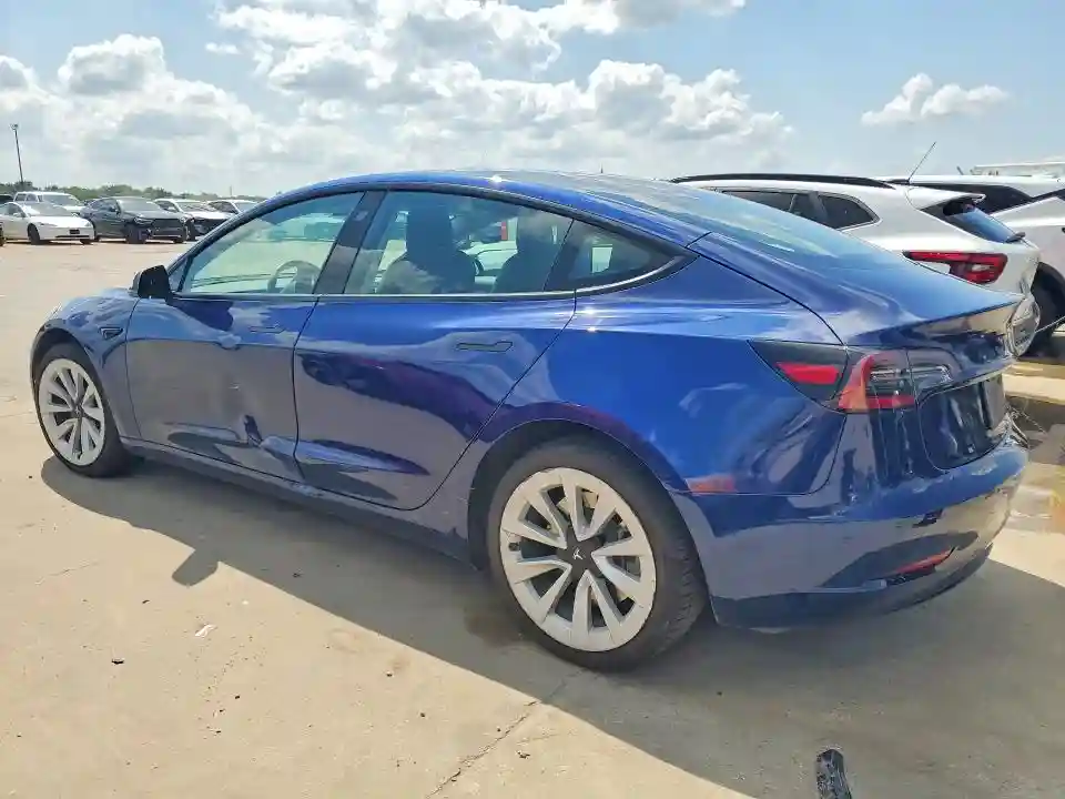 5YJ3E1EA8NF290714 2022 TESLA MODEL 3-1