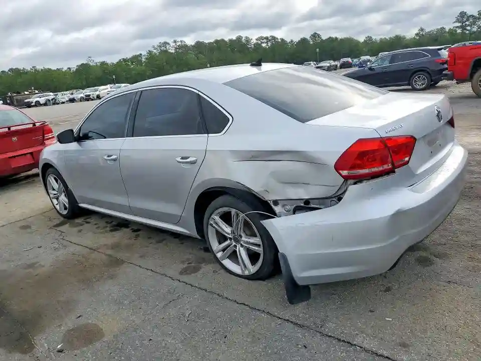 1VWBS7A3XEC041386 2014 VOLKSWAGEN PASSAT-1