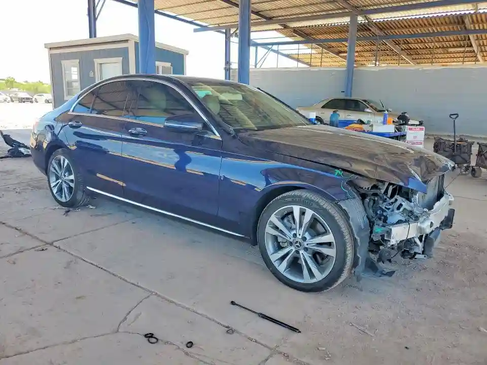 55SWF4JB4JU272102 2018 MERCEDES-BENZ C-CLASS-3