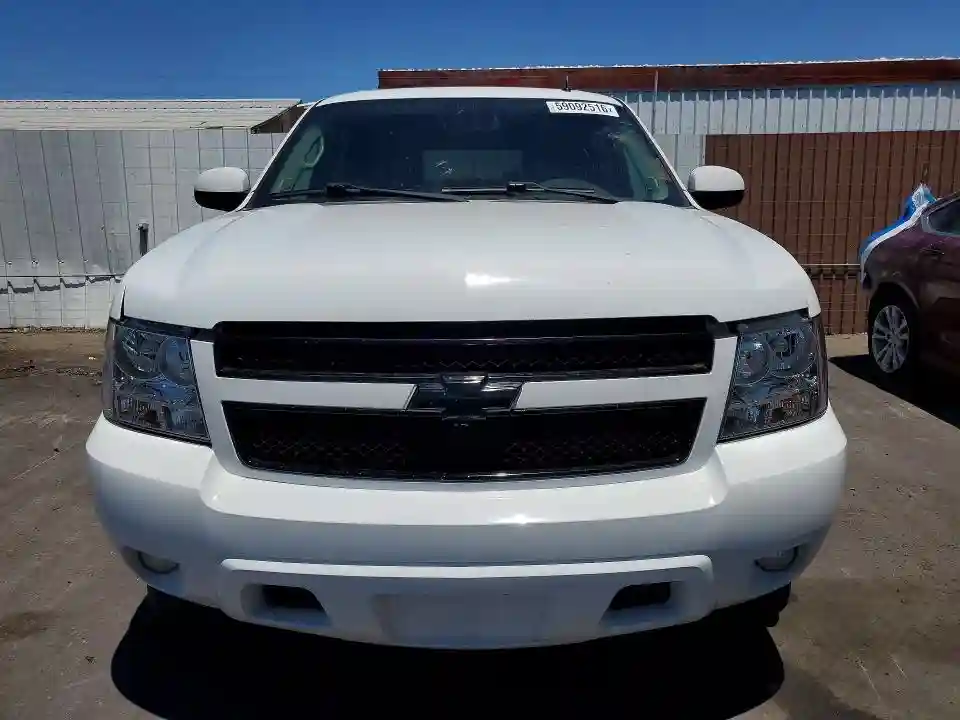 1GNSCBE08BR168365 2011 CHEVROLET TAHOE-4