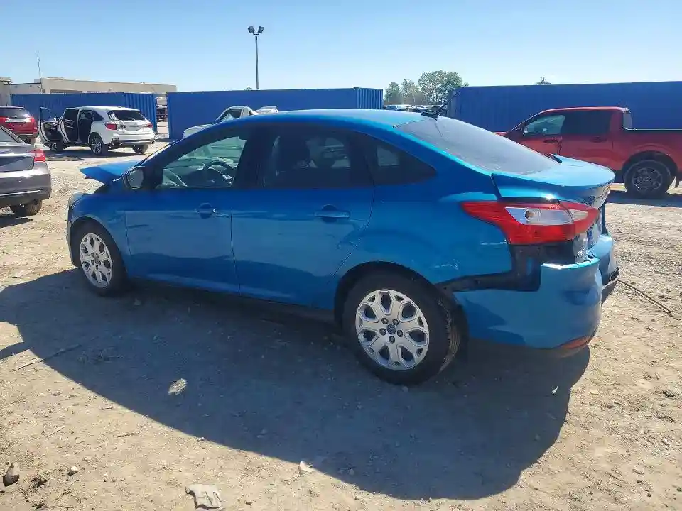 1FAHP3F2XCL139148 2012 FORD FOCUS-1