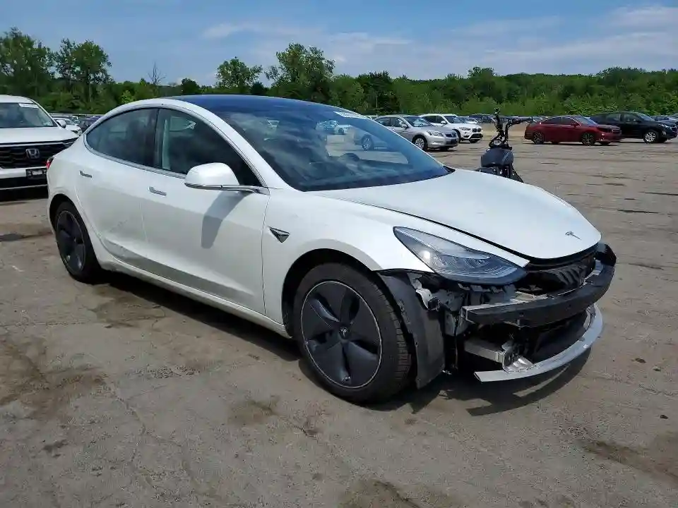 5YJ3E1EB2LF665826 2020 TESLA MODEL 3-3