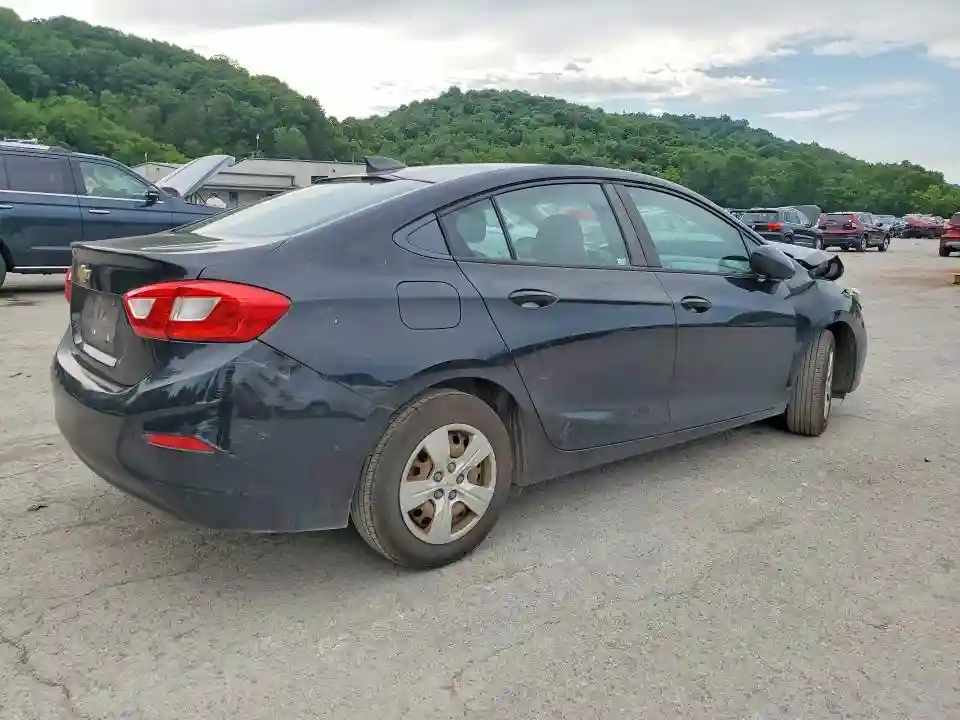 1G1BC5SM7H7160305 2017 CHEVROLET CRUZE-2
