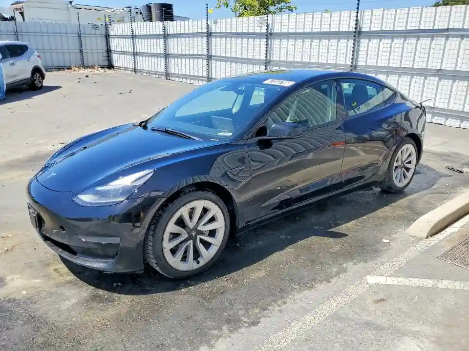 5YJ3E1EAXNF188623 2022 TESLA MODEL 3-0