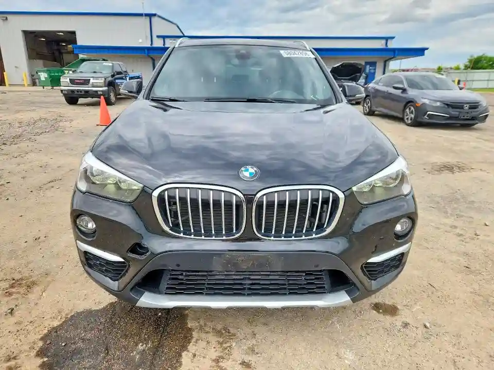 WBXHT3C50K5N47488 2019 BMW X1-4