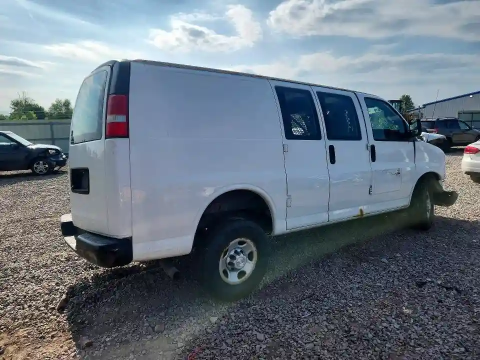1GCWGAFFXG1138429 2016 CHEVROLET EXPRESS-2