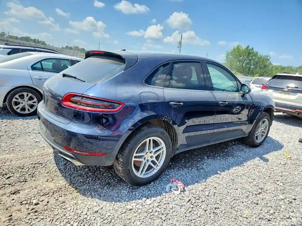 WP1AA2A5XJLB16084 2018 PORSCHE MACAN-2