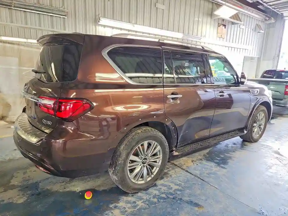 JN8AZ2NE2J9192503 2018 INFINITI QX80-2