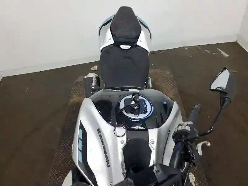 ML5ZRDS14SDA01705 2025 KAWASAKI Z/ZR 1000-4