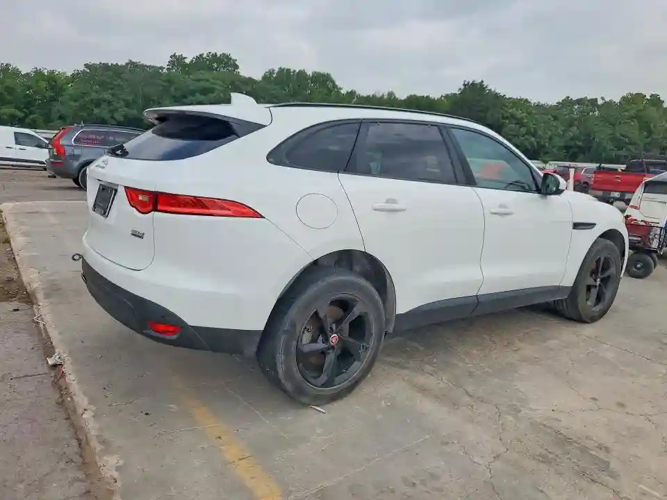 SADCK2BN8HA097194 2017 JAGUAR F-PACE-2