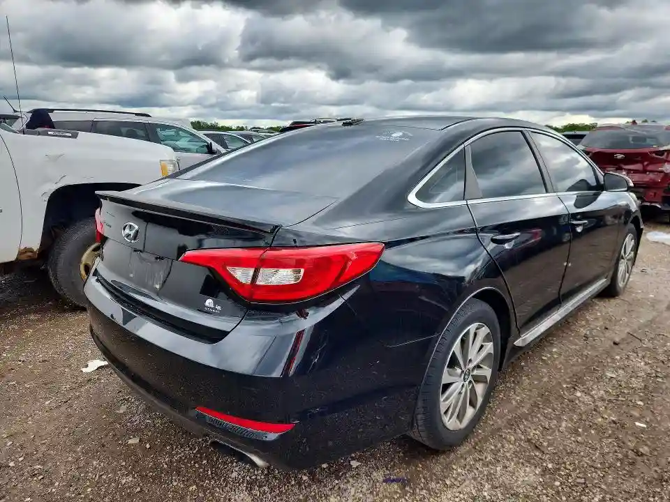 5NPE34AF7FH099113 2015 HYUNDAI SONATA-2