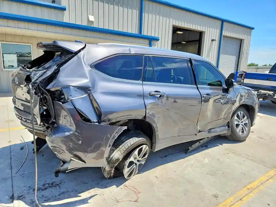 5TDGZRBH2MS152554 2021 TOYOTA HIGHLANDER-2