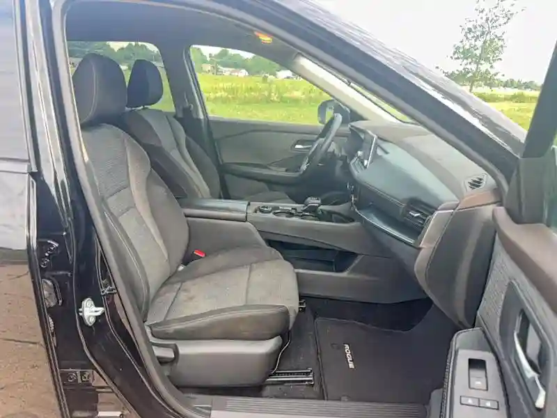 5N1AT3BB2MC767330 2021 NISSAN ROGUE-4