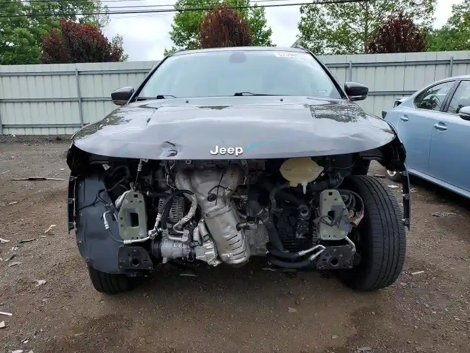 3C4NJDCB3KT599764 2019 JEEP COMPASS-4