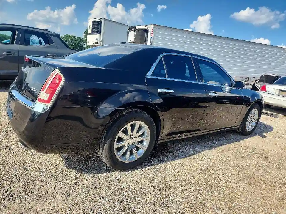 2C3CCAET5EH118324 2014 CHRYSLER 300-2