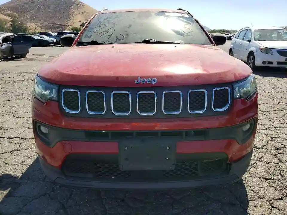 3C4NJDBN5PT533896 2023 JEEP COMPASS-4