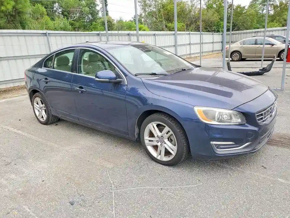 YV140MFM9F2354979 2015 VOLVO S60-3