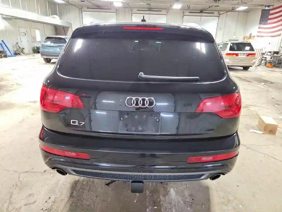 WA1DGAFE2BD010511 2011 AUDI Q7-5